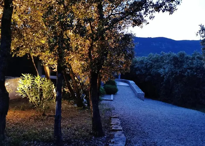 Apartment Moderne En Drome Roche-Saint-Secret